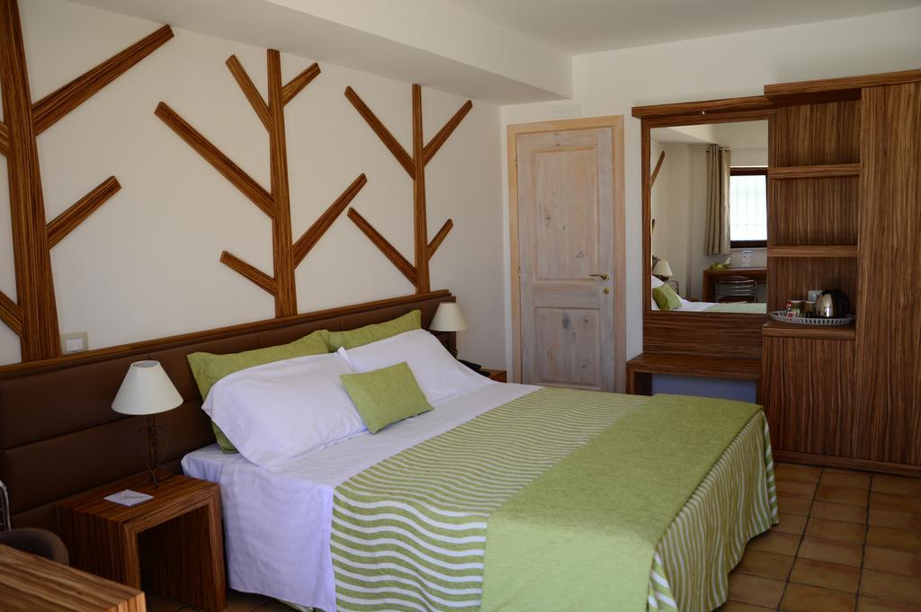 Artemisia Resort Puntarazzi Exterior photo